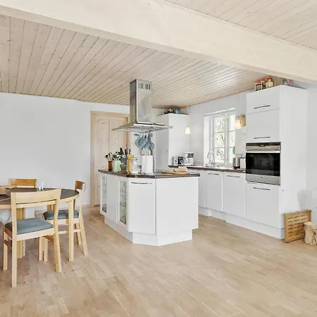 Awesome In With Kitchen * גיללייה