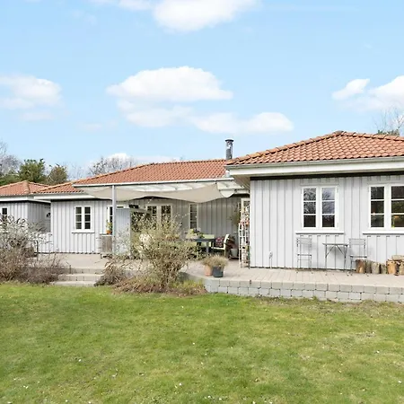 Awesome In With Kitchen גיללייה