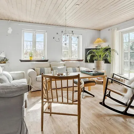 Awesome In With Kitchen * גיללייה