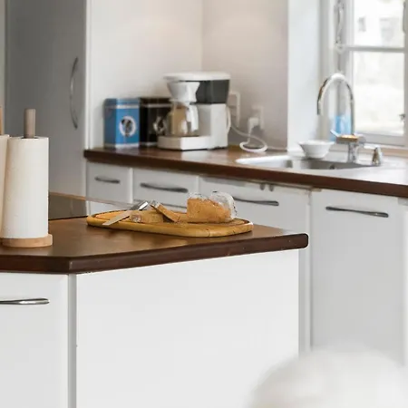 Awesome In With Kitchen בית נופש