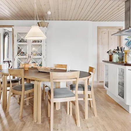 בית נופש Awesome In With Kitchen