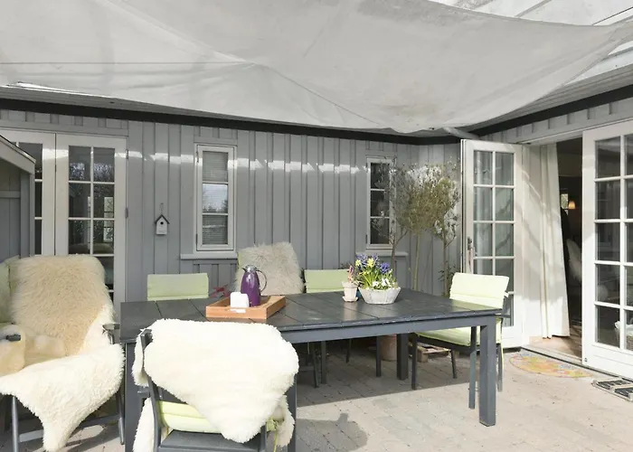Vakantiehuis Awesome In With Kitchen