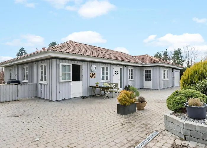 Vakantiehuis Awesome In With Kitchen *